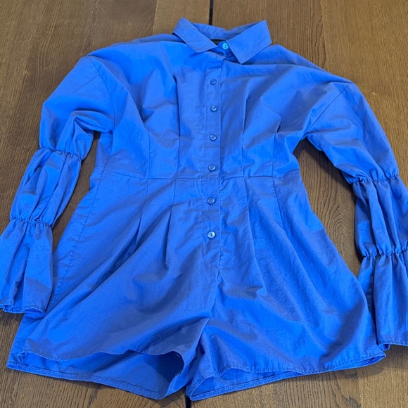 PrettyLittleThing - Picture 1 of 11